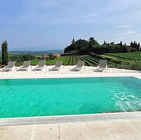 Corte Belvedere Bed & Breakfast 3*