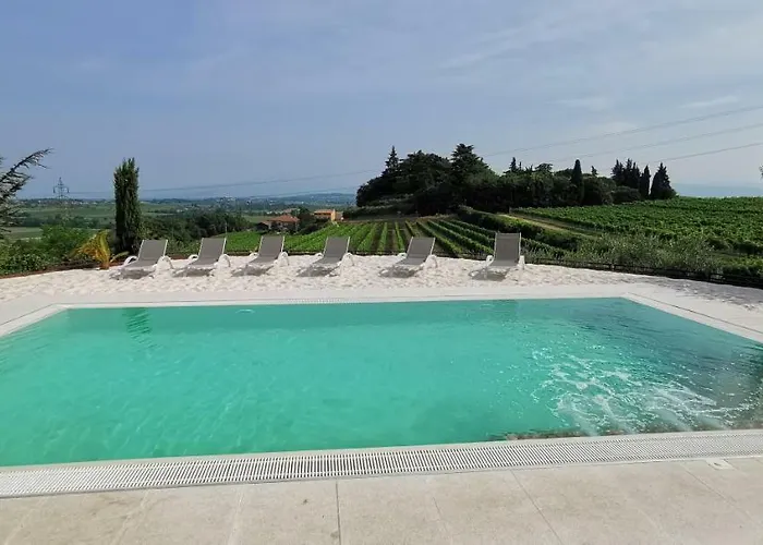 Corte Belvedere Bed & Breakfast 3*